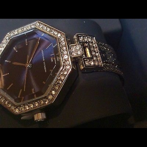 💋Adrienne Vittadini Bezel Wrist Watch w/ Crystals